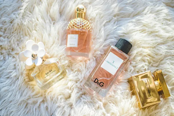 Perfumes de diseñador inspirados en marcas de lujo
